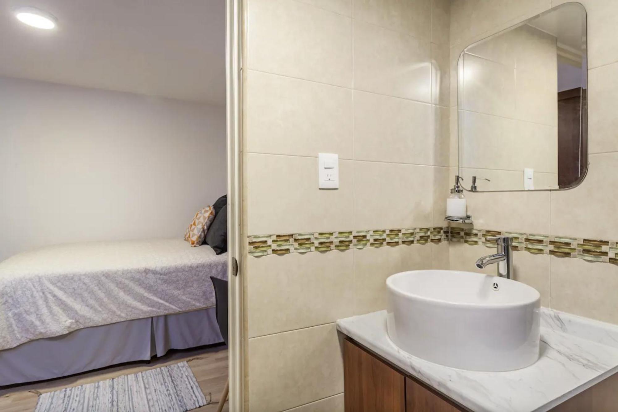 Bedroom With Private Bathroom In Roma Norte In Мексико Сити Екстериор снимка